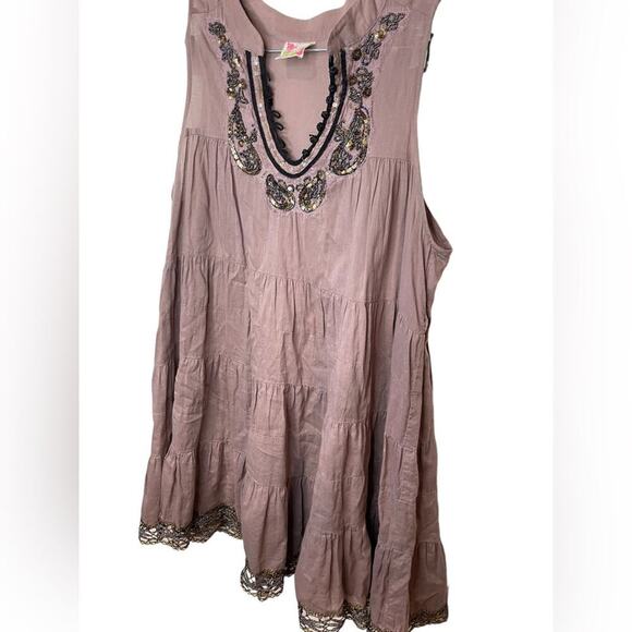 FREE PEOPLE Vintage Tiered Mauve Mini Dress Embroidered Sequins Size Small EUC - Picture 10 of 13